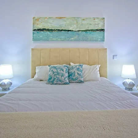 Carla Апартаменты *